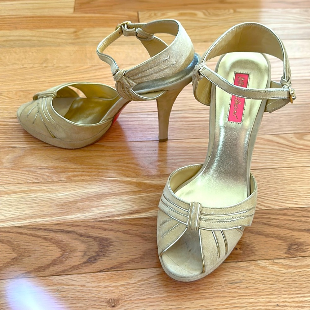 Betsey Johnson Gia Heels *Vintage 40s inspired*